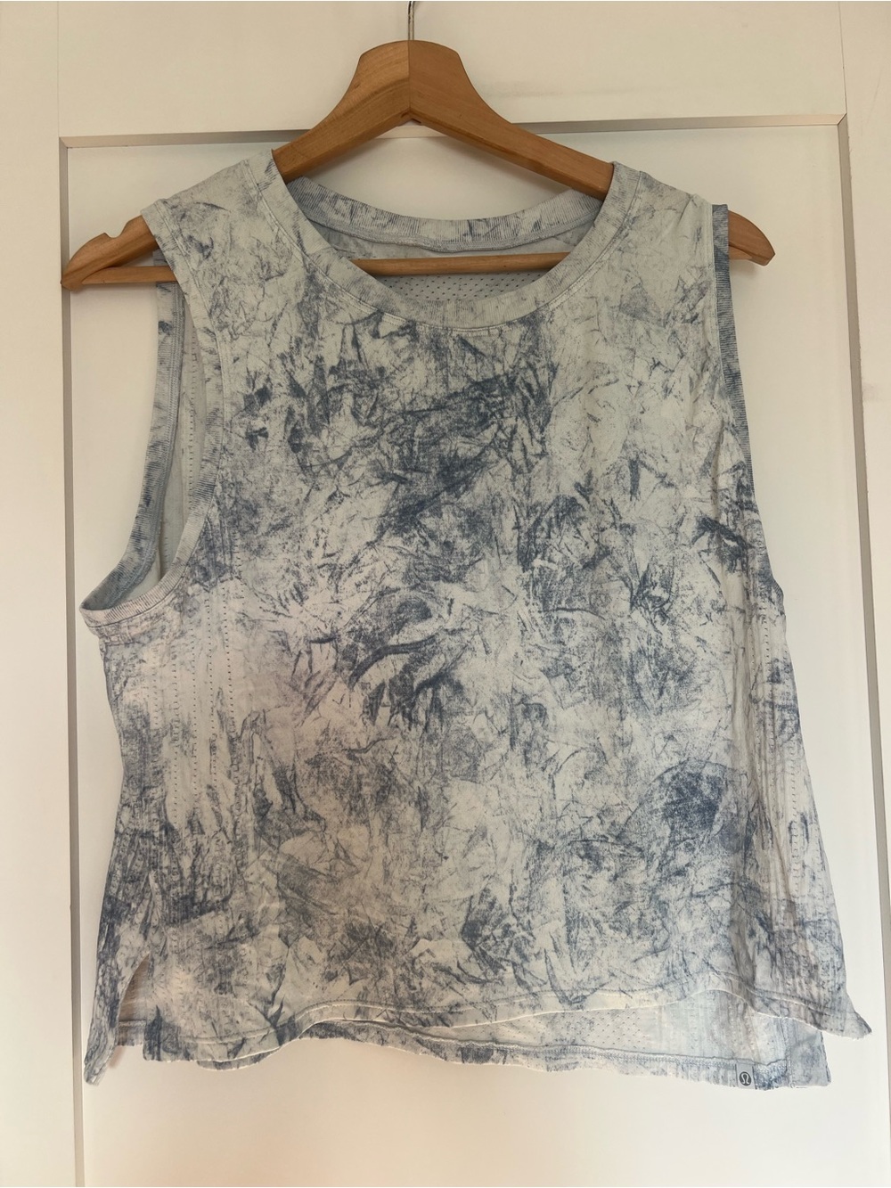 lululemon athletica Women's White and Blue Marble Tank
